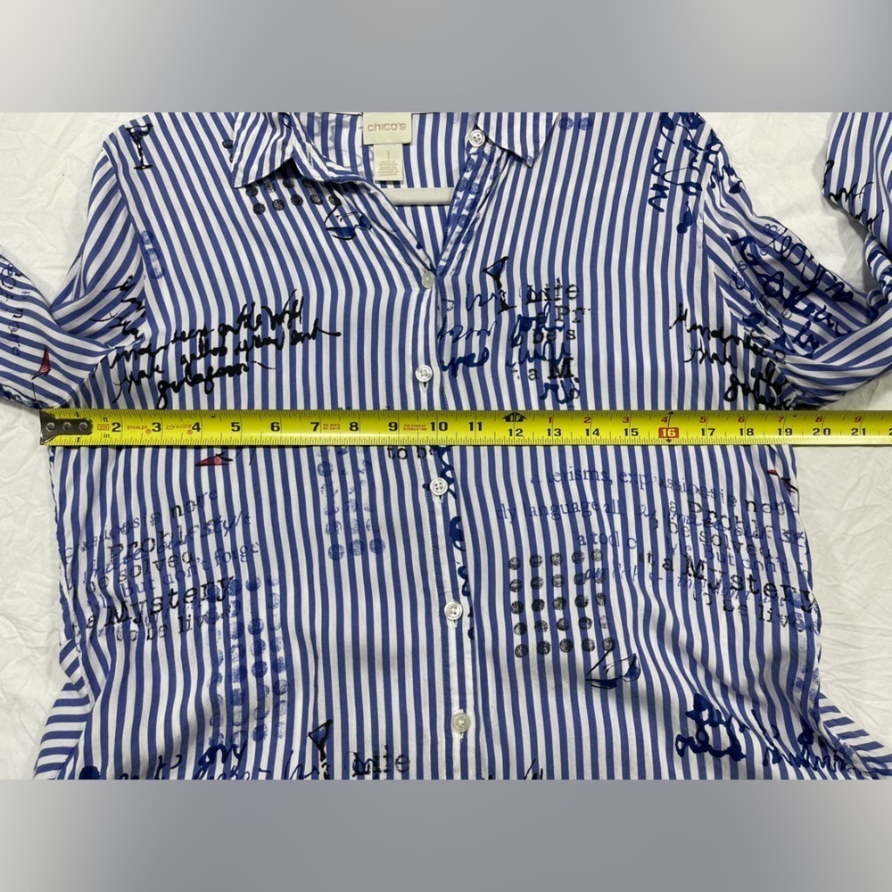 Chico’s High low button up blue white striped script writing top women’s size M - Picture 10 of 15